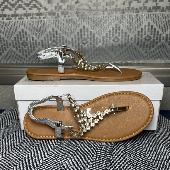 🎥 Silver Women's Sandals 🎥 LIVE SHOW DROP — Join Us for Full Details & Pricing! - Picture 1 of 1